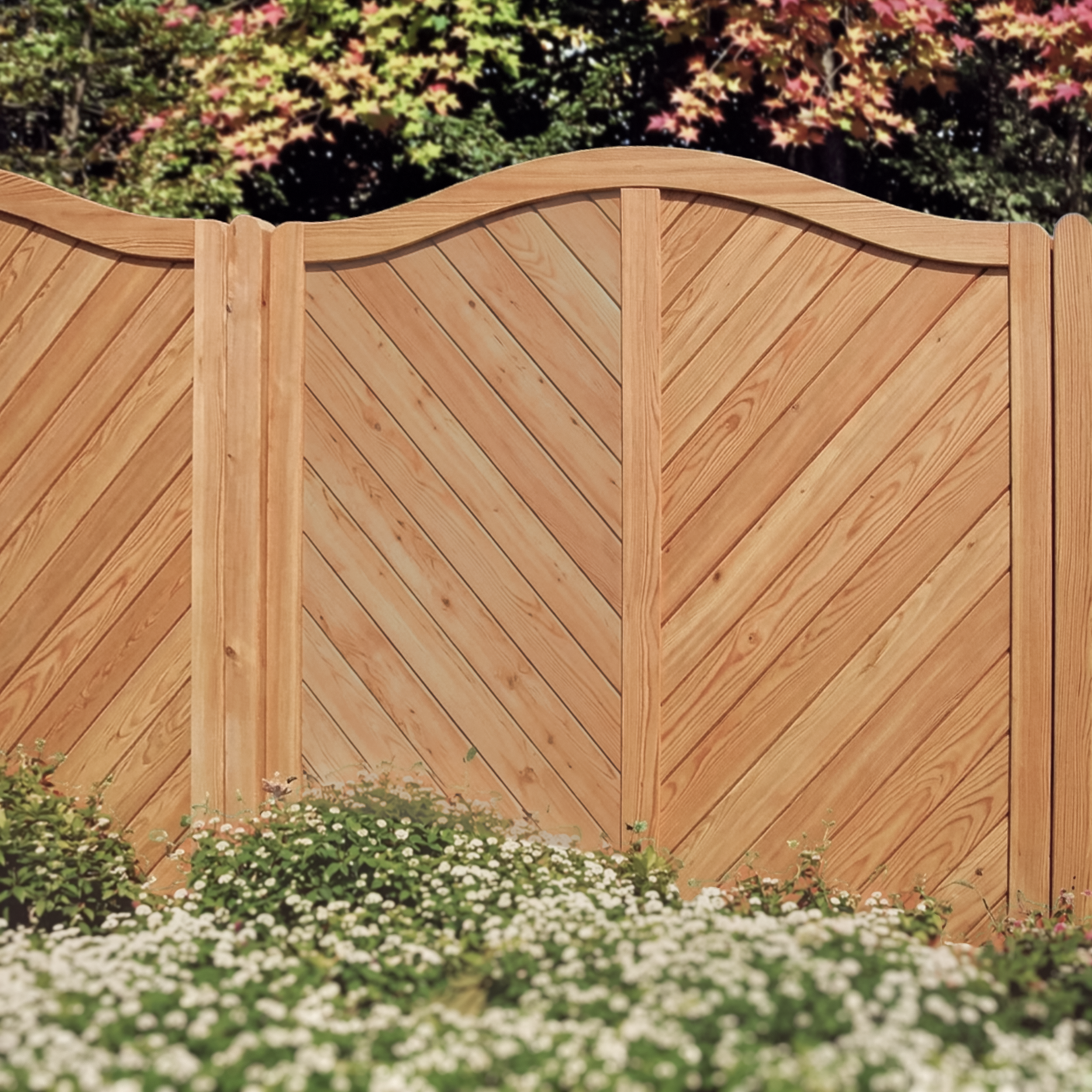 Massivzaun Giardino mit Schweifbogen, R. 45 x 90 mm, Füllung 18 x 120 mm, Lärche