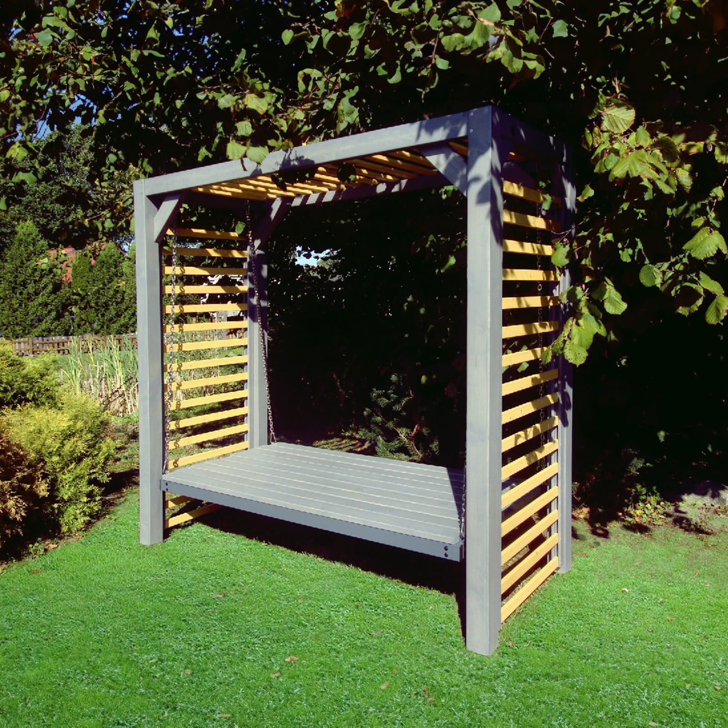 Pergola-Schaukel als Liege Pergola-Schaukel als Liege