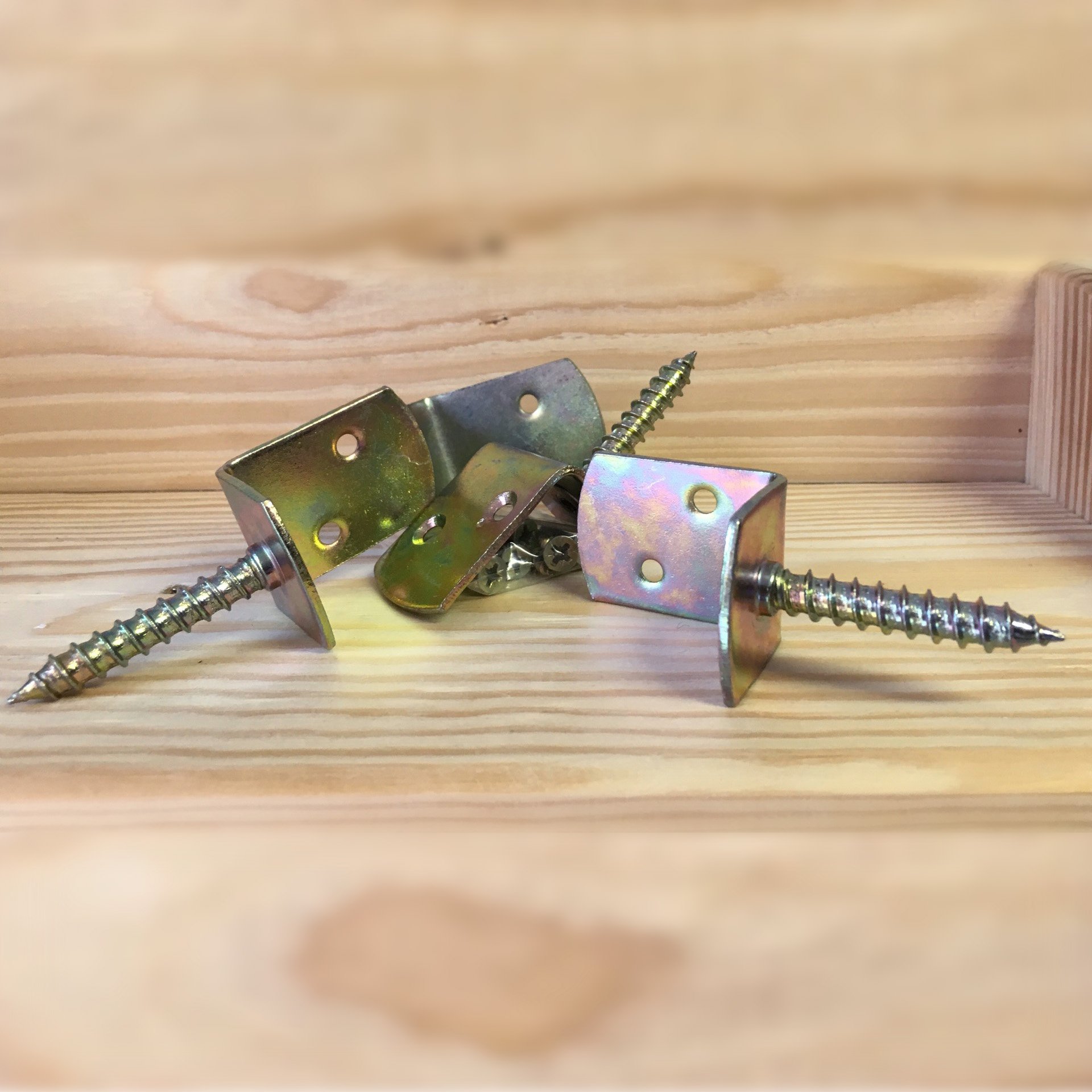 Winkelbeschläge, 4-er Set Winkelbeschläge, 4-er Set
