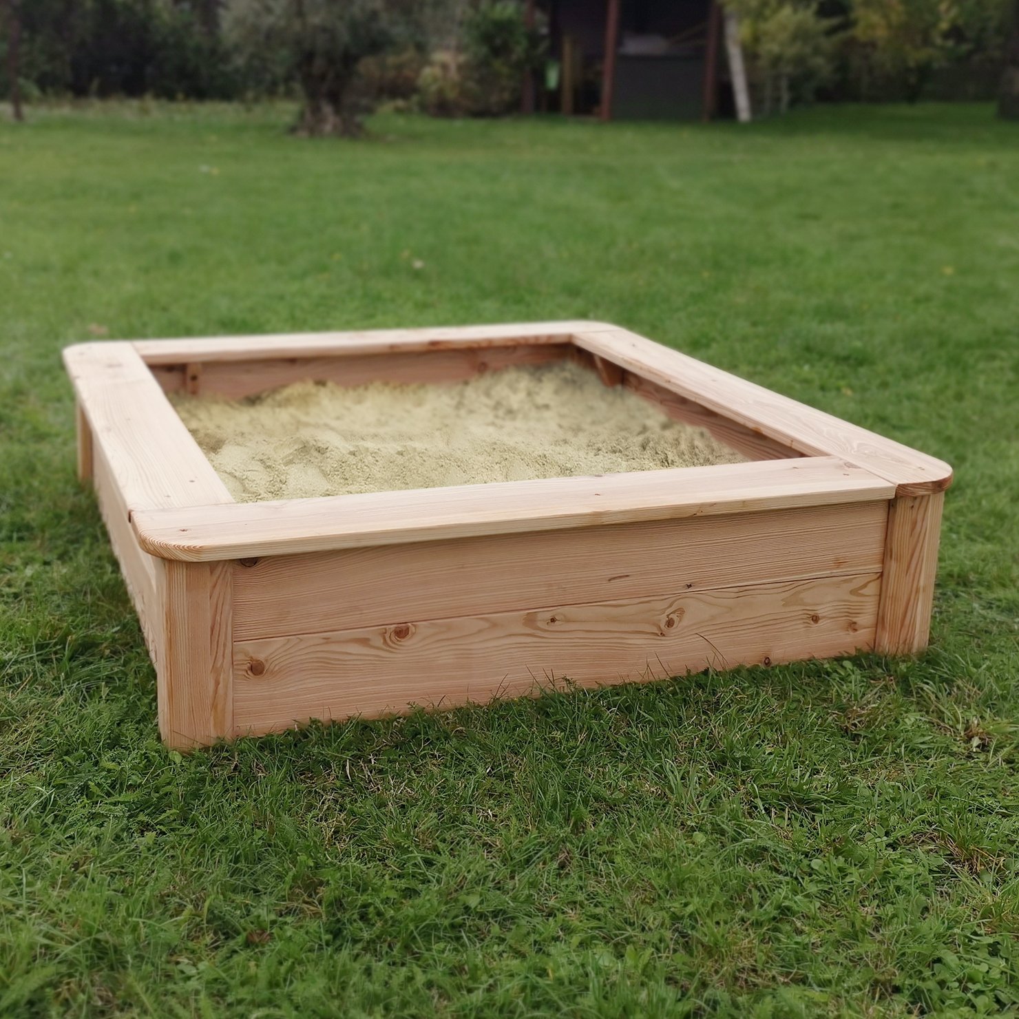 Sandkasten Paula aus Lärchenholz