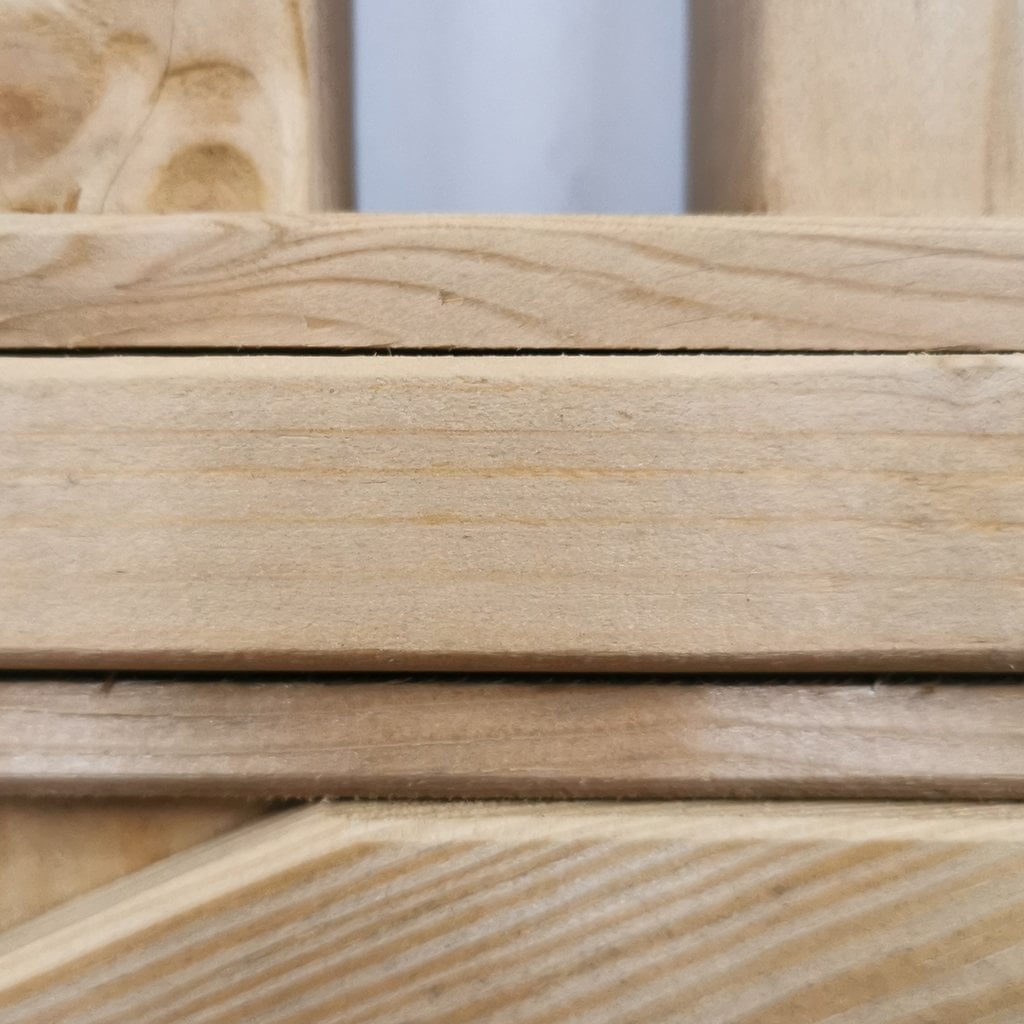 Senkrechtzaun Staccato Lärche Detail Senkrechtzaun Staccato Lärche Detail
