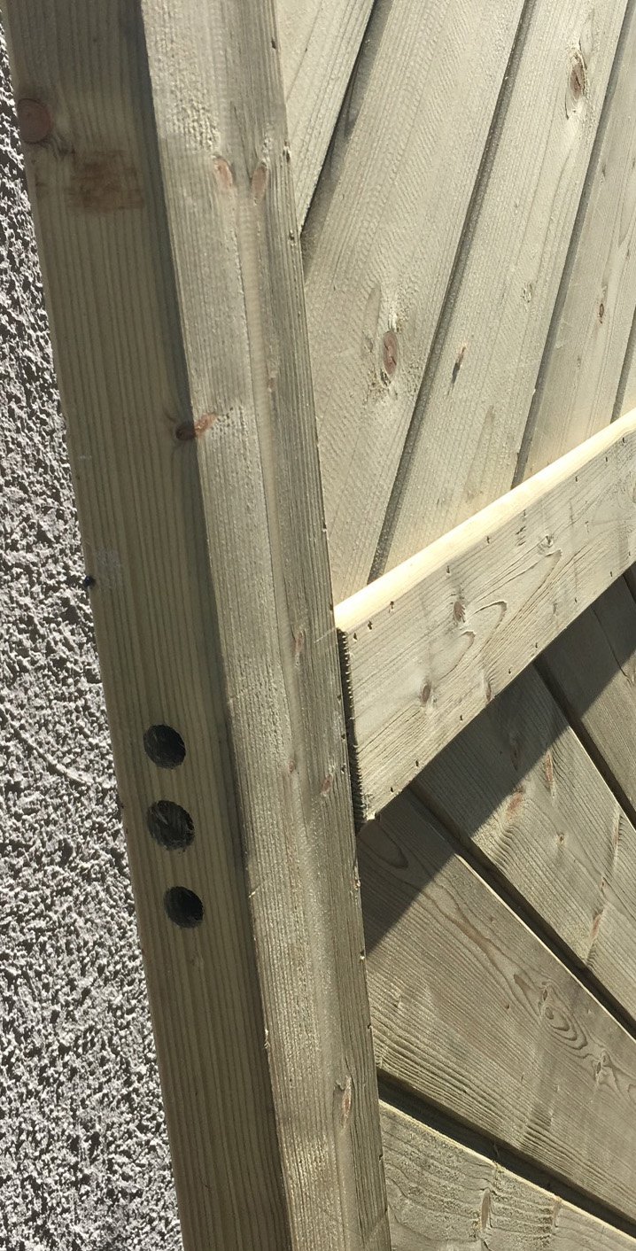 Nahansicht Ablauflöcher Nahansicht Ablauflöcher