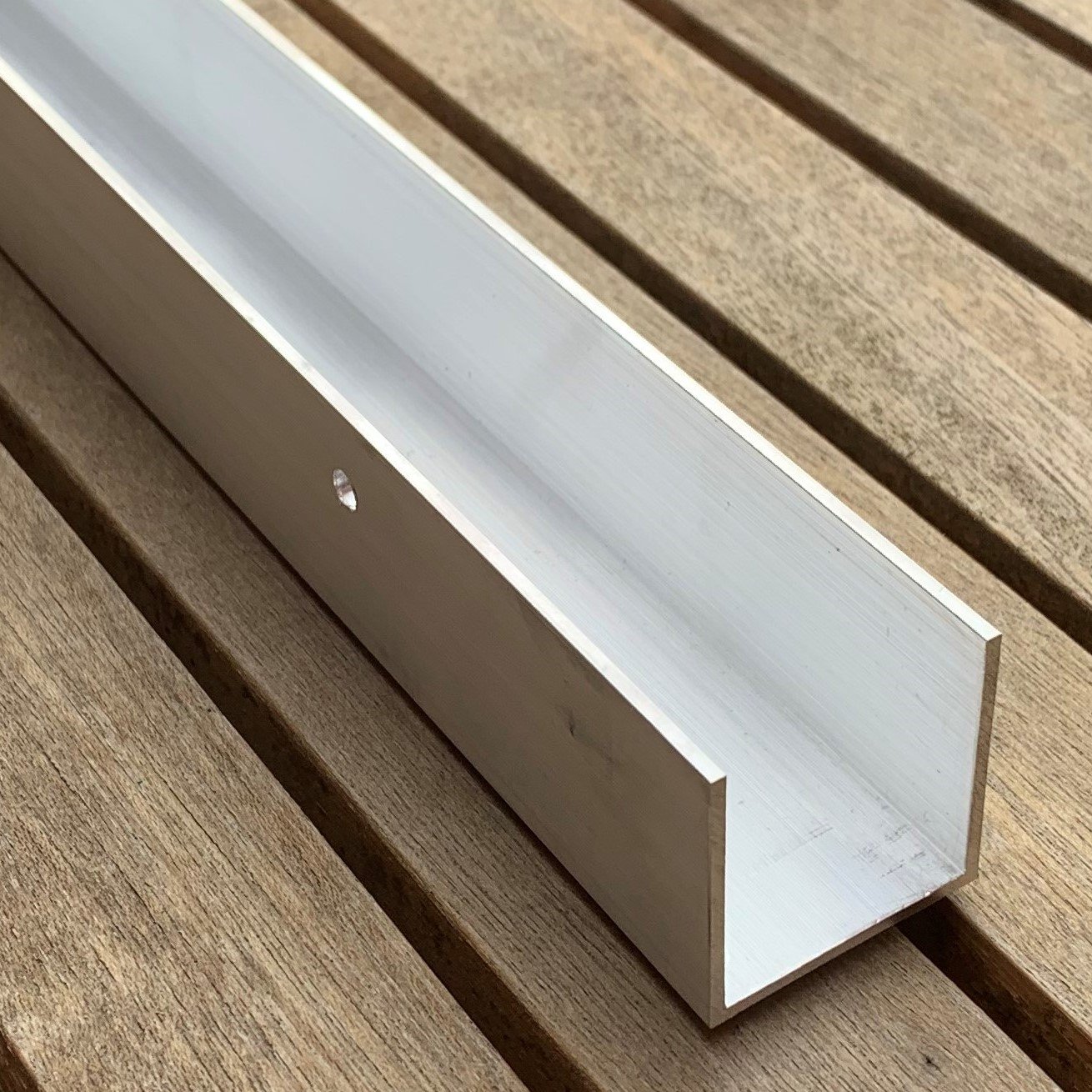 Aluprofil 30 mm breit