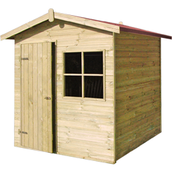 Kleines hölzernes Gartenhaus mit Satteldach, linke Holztür mit sichtbaren Scharnieren, rechts quadratisches Fenster mit vier Scheiben und dunkler Gardine, naturbelassene Holzbohlen und roter Dachkante
