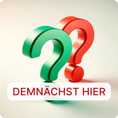 Zwei 3D-Fragezeichen, eines grün vorn links und eines rot hinten rechts, darunter ein weißer abgerundeter Balken mit rotem Schriftzug DEMNÄCHST HIER