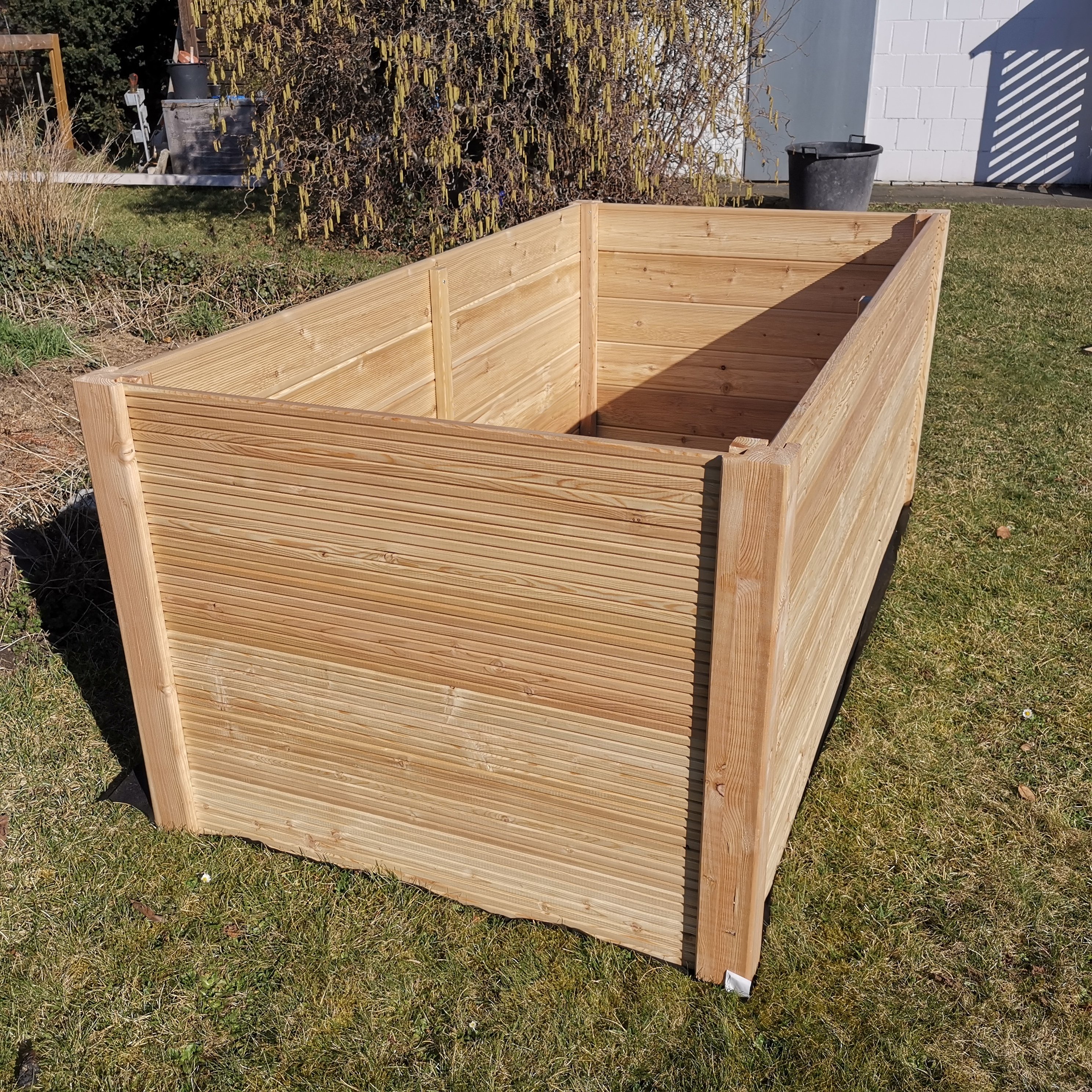 Beispielhochbeet - verbaute Lärchenpfosten 9 x 9 x 87 - doppelt genutet