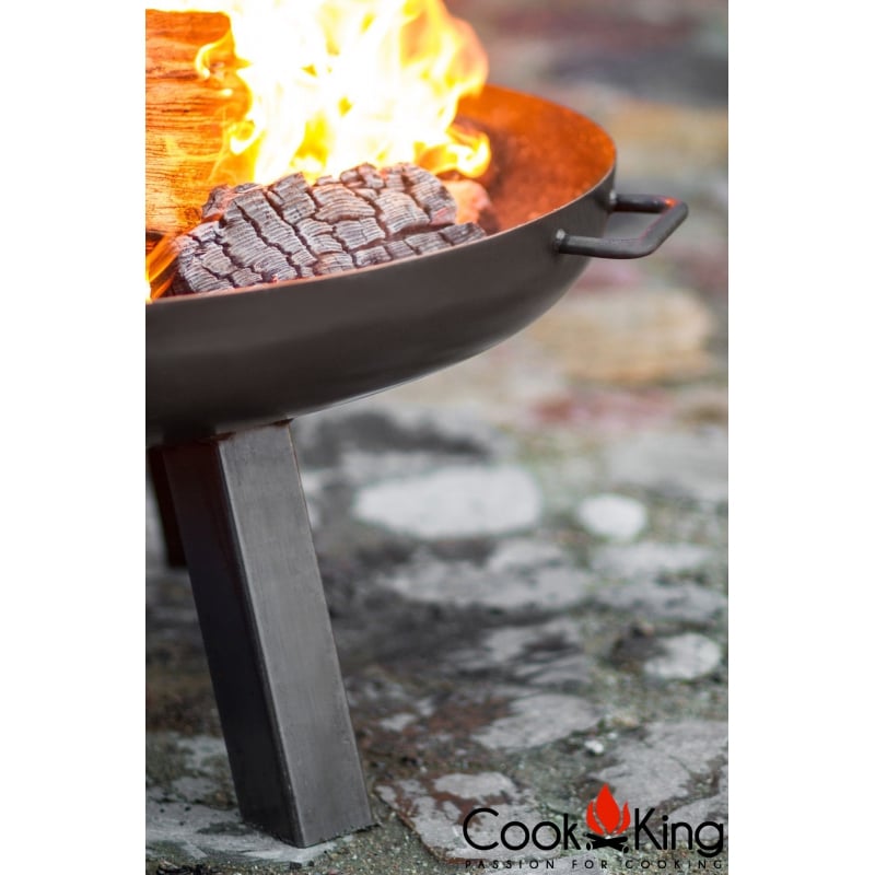 Cook King Feuerschale Polo brennend Detail