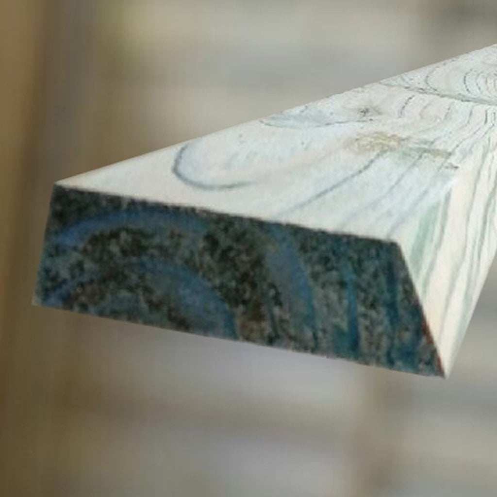 Zaunriegel glatt gehobelt 22 x 70 x 1800 mm, abgeschrägt, kesseldruckimprägniert Detailansicht eines Zaunriegels aus glatt gehobeltem, kesseldruckimprägniertem Holz, abgeschrägte Kante, Maße 22 x 70 x 1800 mm, Holzmaserung sichtbar